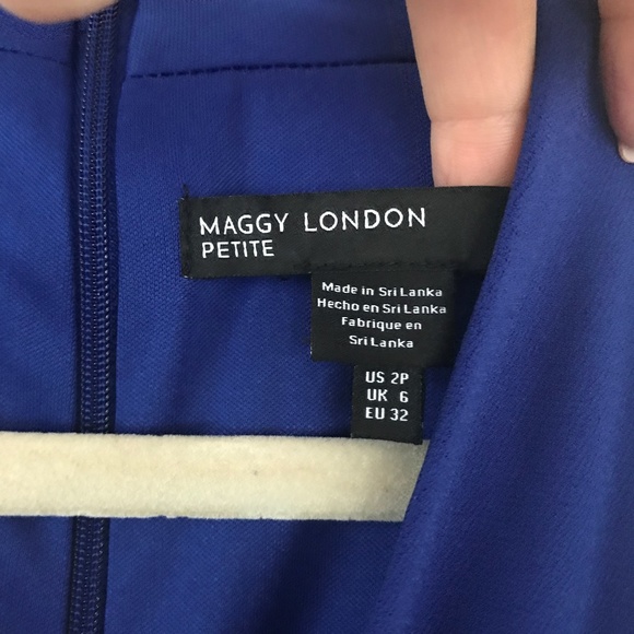 Maggy London Knot Front Midi Dress - Picture 3 of 7